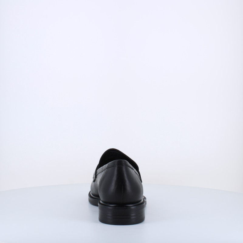 5703-001-20 thumbnail 2
