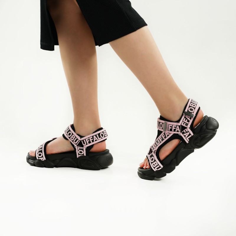 Buffalo eisla logo hot sale chunky flat sandals