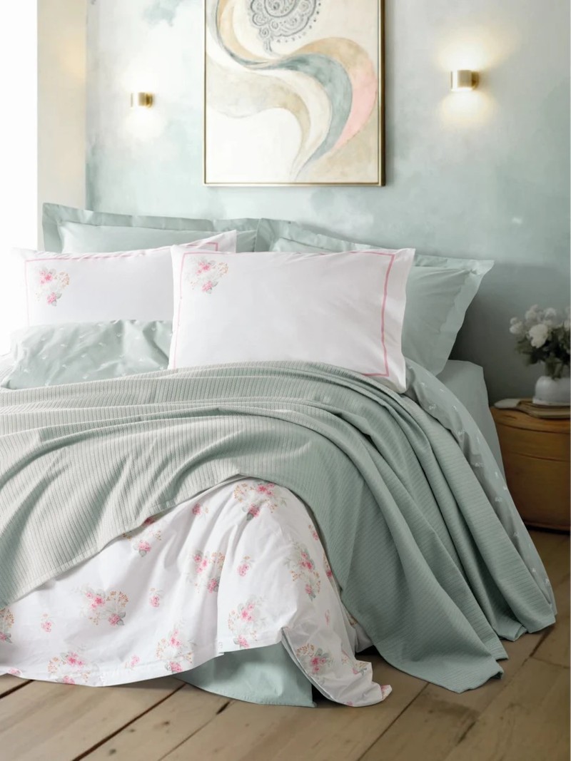 Vivid Minty Mint - Set Kellef Dyshe + Pike 220X230