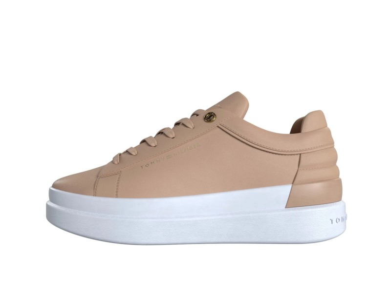 Th Feminine Leather Sneaker