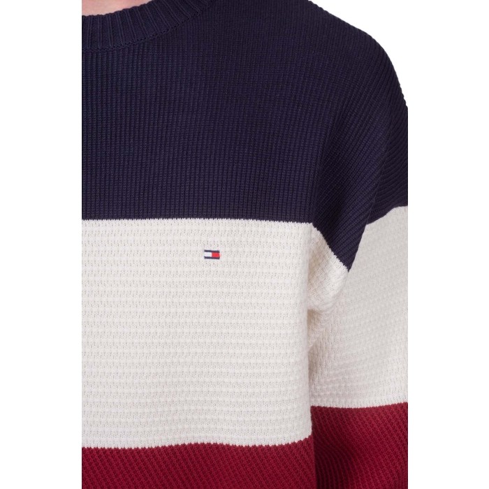 Textured Colorblock Crew Neck thumbnail 4