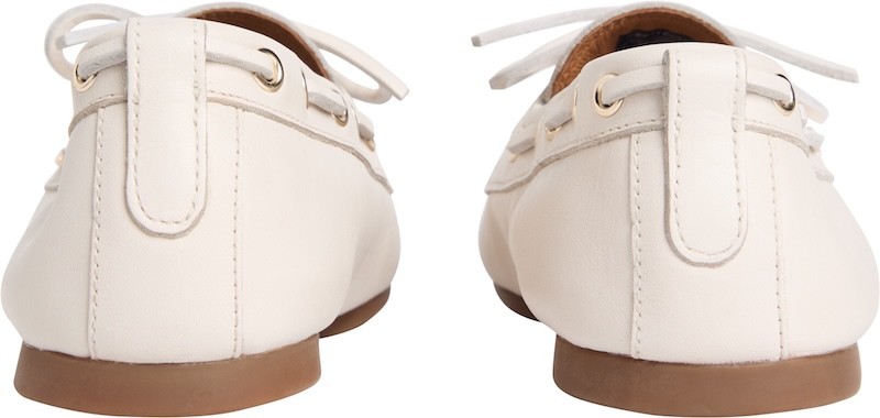 Th Sleek Leather Boat Shoe thumbnail 2