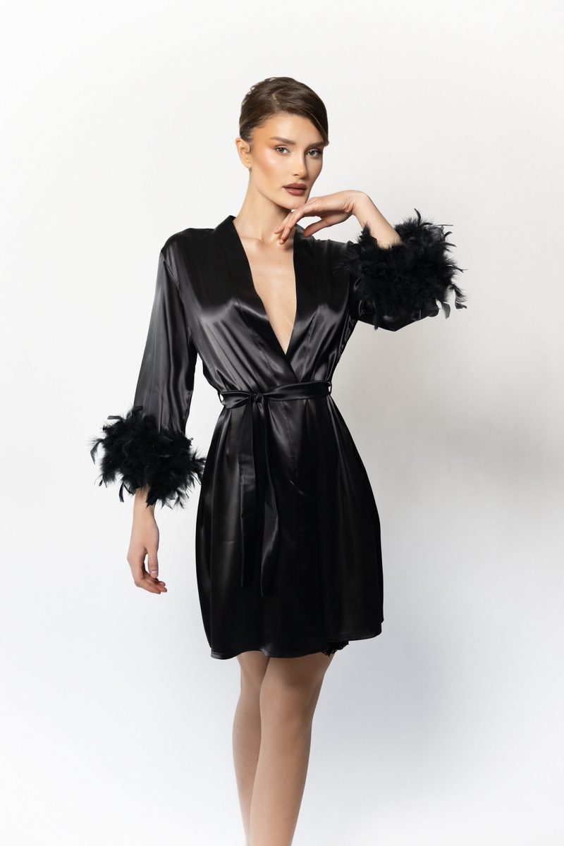 Nu - Mantill I Shkurte I Zi Me Prerje Elegante, Punim Te Duart